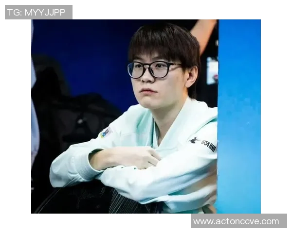 朱开质疑Kanavi为何在第三局抢夺JKL人头德莱文的威胁不可小觑